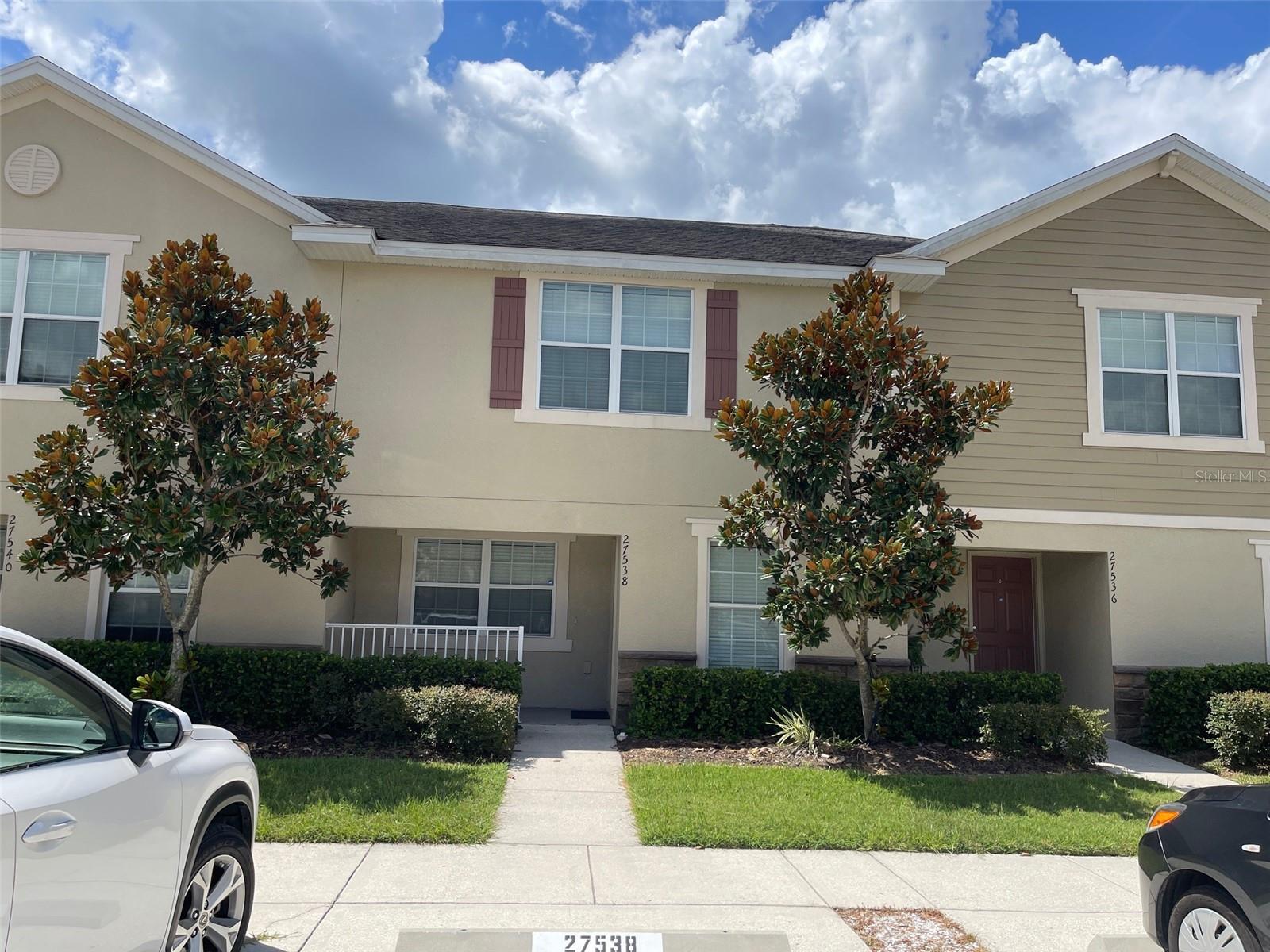 Open concept with large living room and nice kitchen with plenty of cabinets. All bedrooms are located upstairs with a washer and dryer for convenience. Main bedroom offers a walk in closet and ensuite bath with double sinks. Conveniently located, this 3 bedroom 2.1 bath townhome offers easy access to all that Wesley Chapel has to offer. Easy access to I-75/I-275, the Groves, The Krates, both Tampa Premium Outlet and Wiregrass Malls and tons of restaurants in the area.