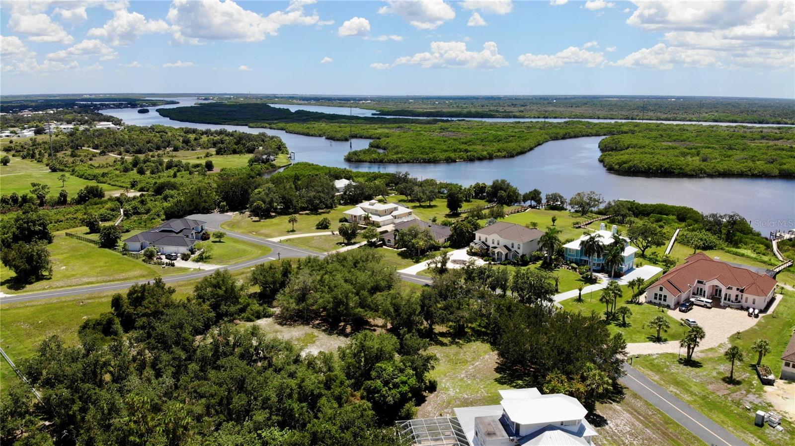 530 WOODSTORK LANE