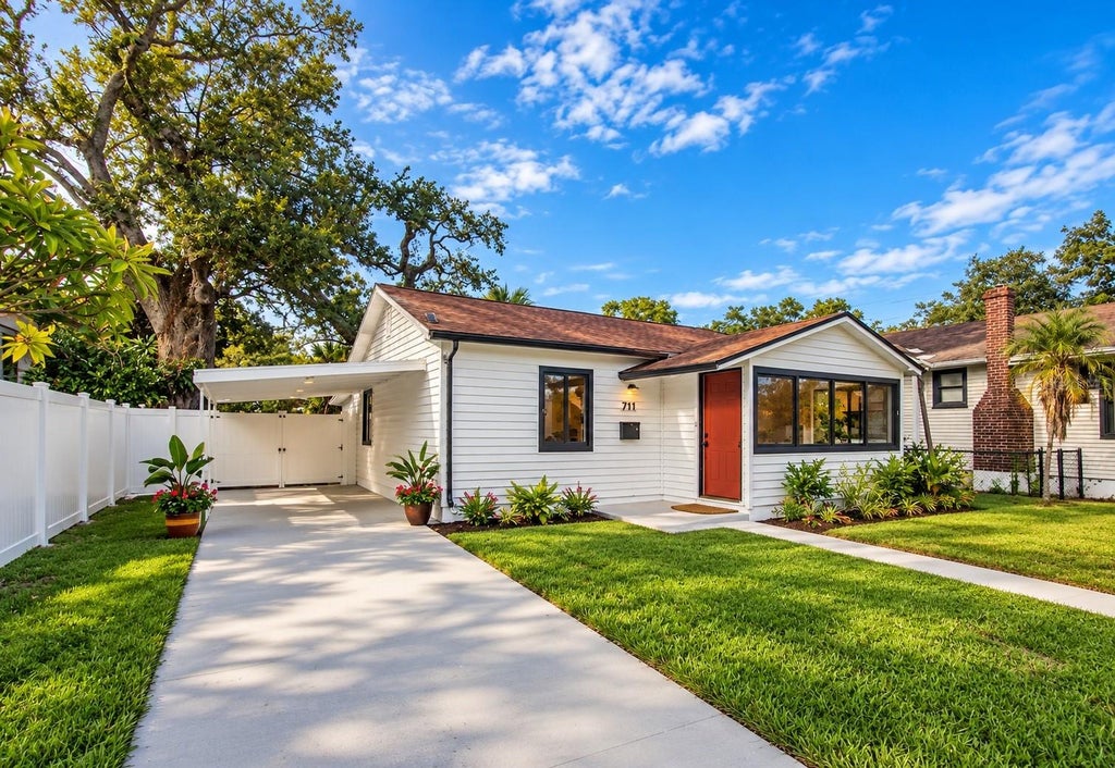 Photo of 711 19th Avenue S, St Petersburg, FL 33705 (MLS # TB8550480)