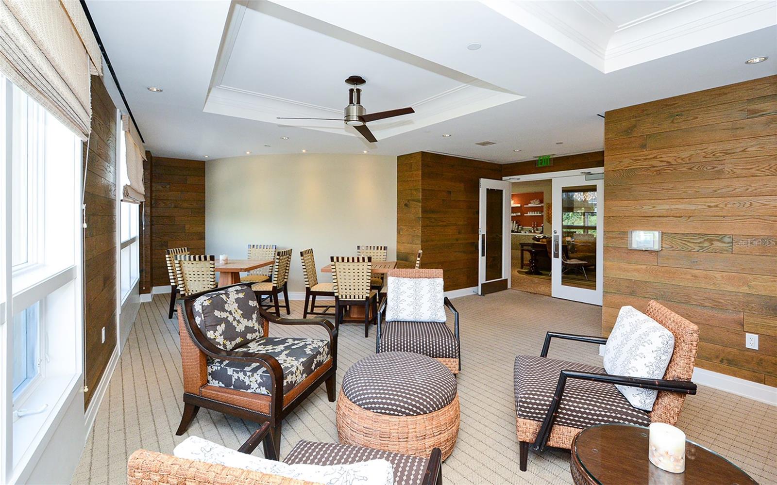 SIESTA KEY BEACH RESIDENCES - Residential