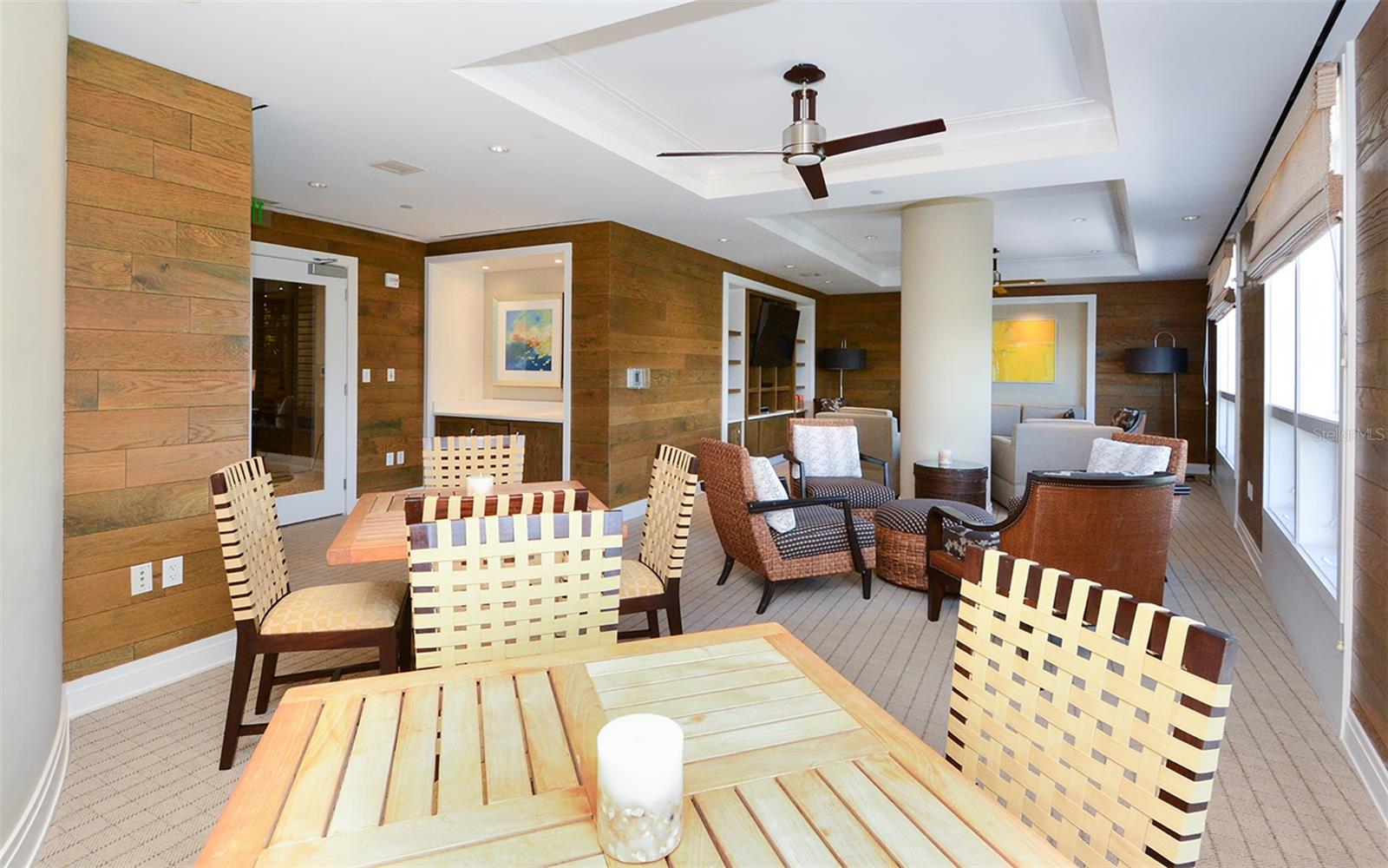 SIESTA KEY BEACH RESIDENCES - Residential