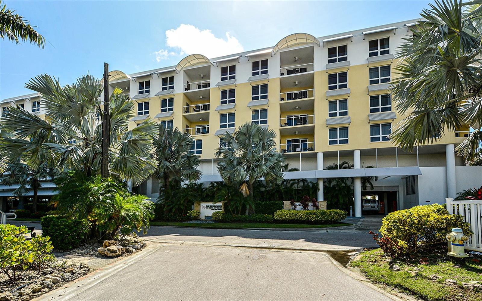 915 SEASIDE DRIVE 613, Weeks 32-33