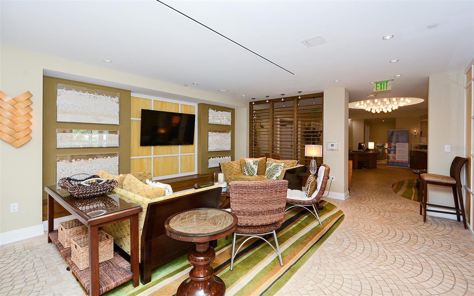 SIESTA KEY BEACH RESIDENCES - Residential