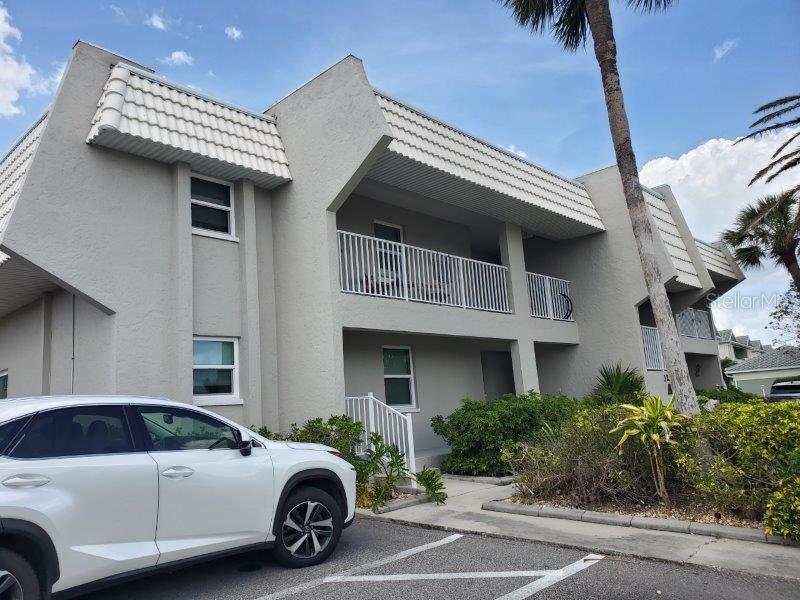 LAPORTA BOCA PH 01 - Residential Lease