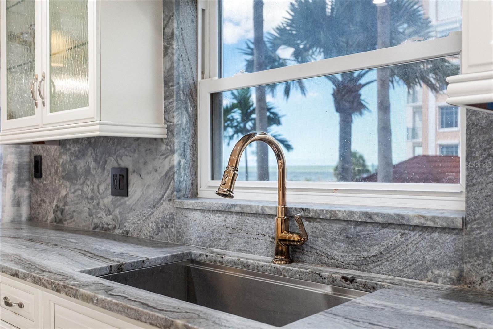 MARQUESA CONDO - Residential