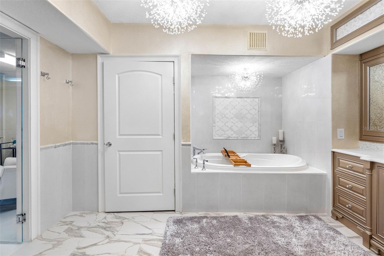 MARQUESA CONDO - Residential