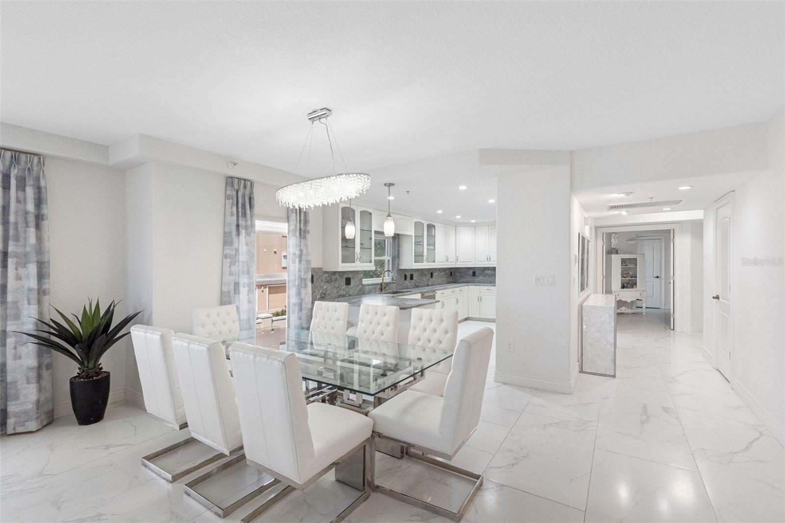 MARQUESA CONDO - Residential