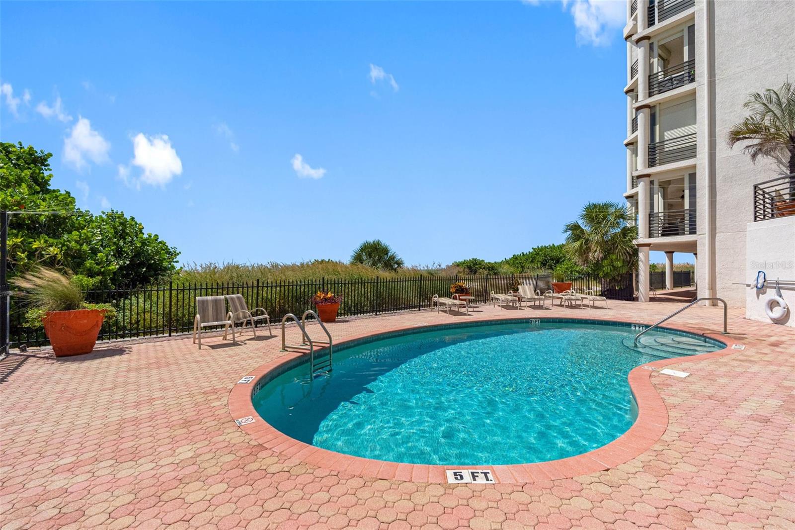 MARQUESA CONDO - Residential