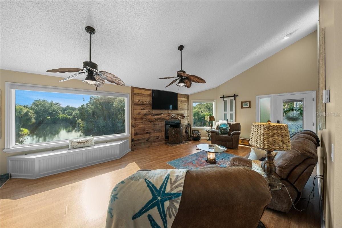 2912 N RIVERS EDGE BOULEVARD 2919
