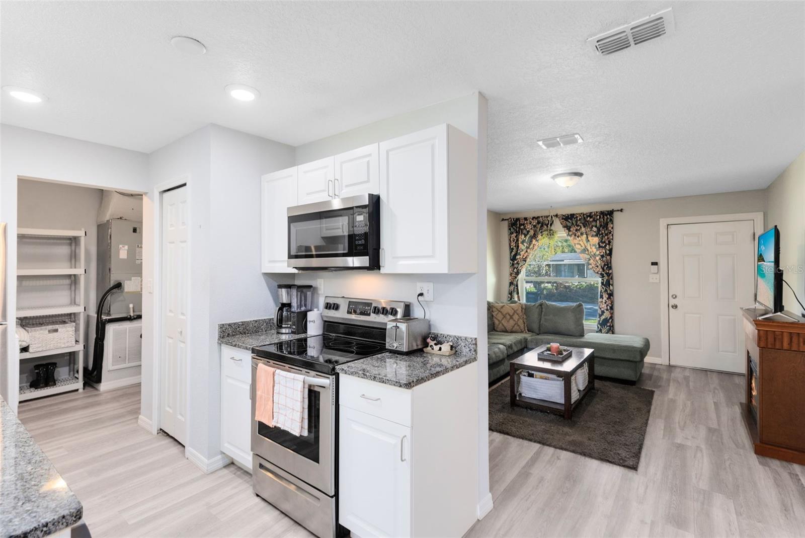 RICHMOND HEIGHTS - Residential