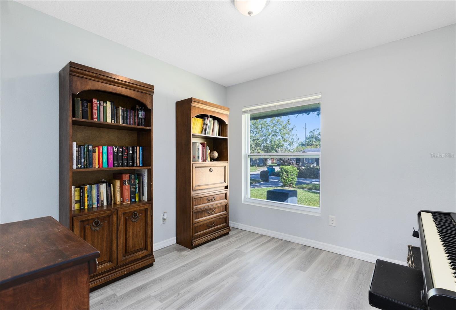 RICHMOND HEIGHTS - Residential