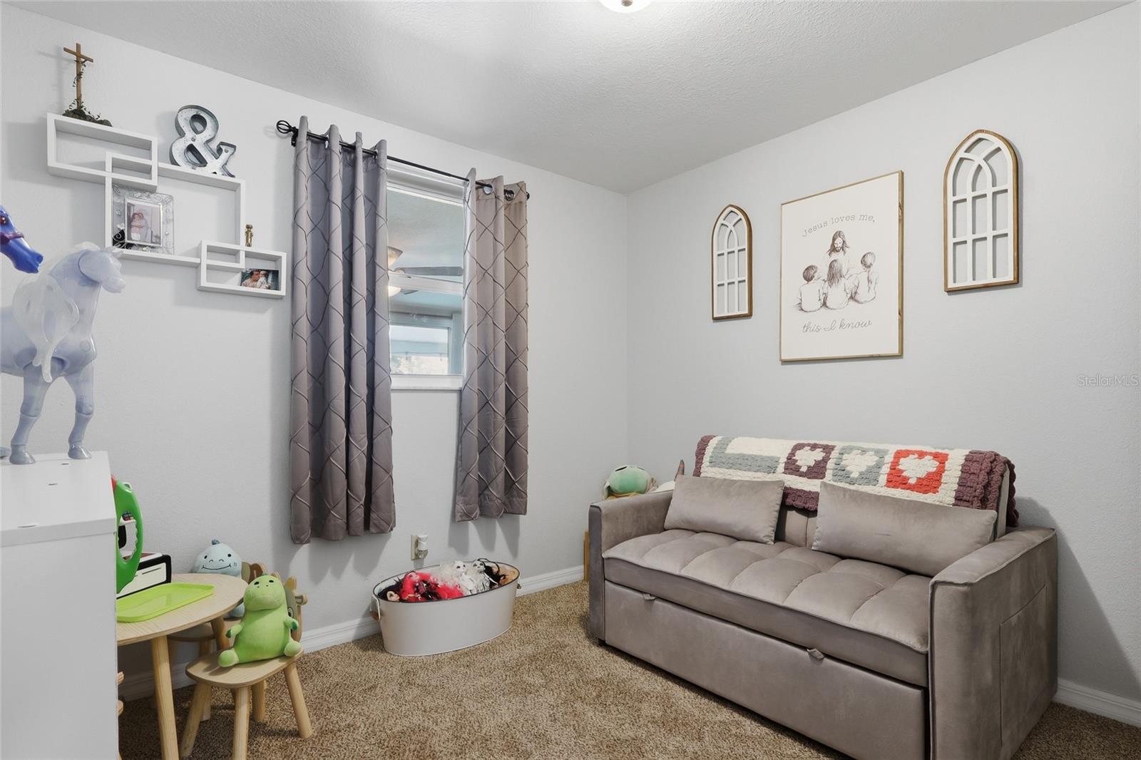 HICKORY HILLS - Residential