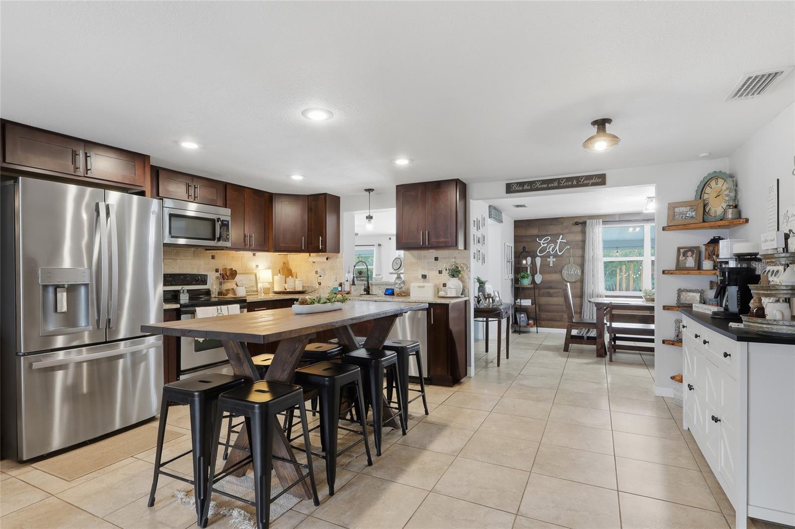 HICKORY HILLS - Residential