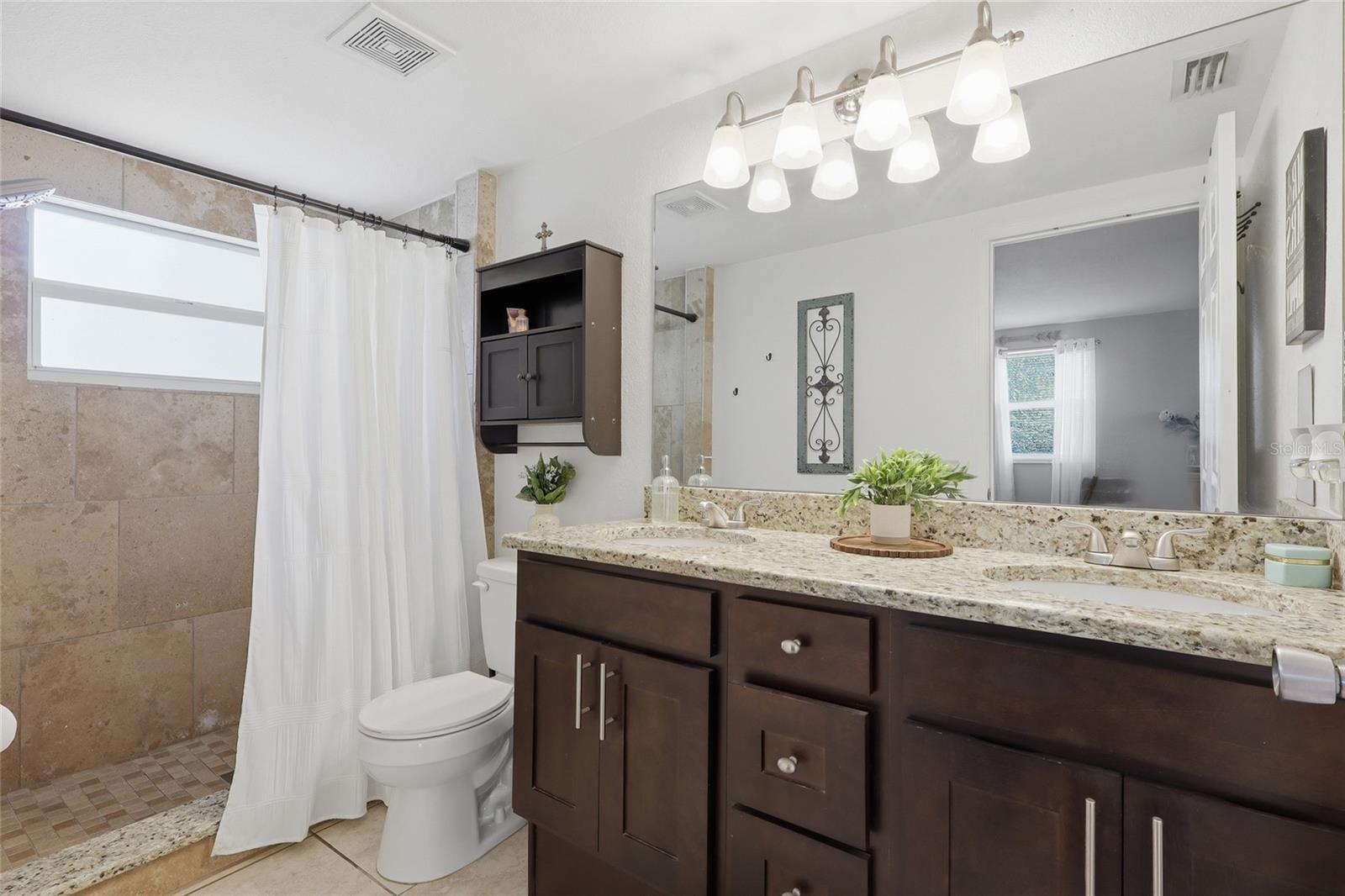 HICKORY HILLS - Residential