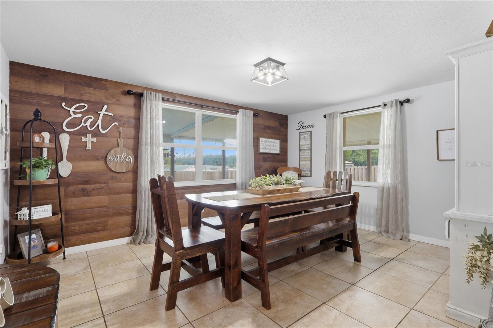 HICKORY HILLS - Residential