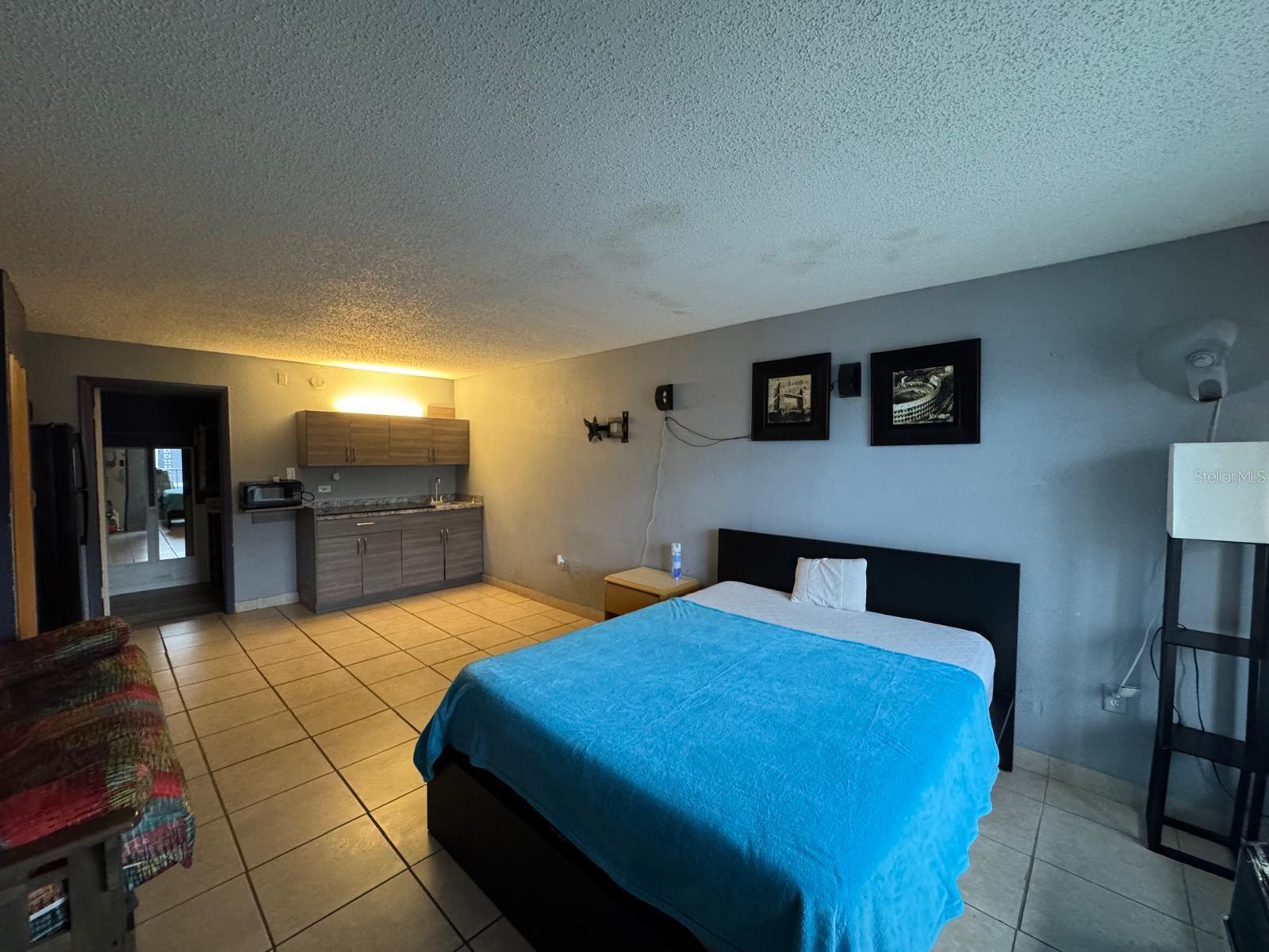 ALLIANCE CONDO - Residential