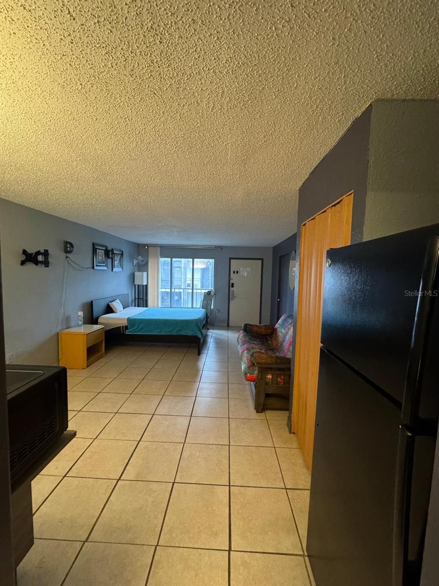 ALLIANCE CONDO - Residential