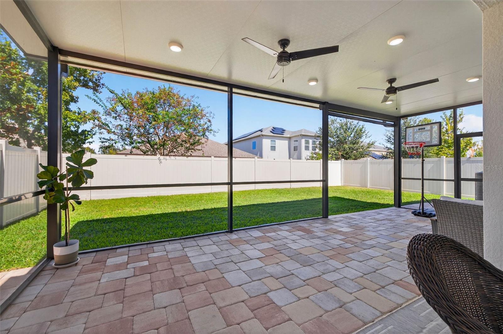 MARIPOSA PH 2A & 2B - Residential Lease