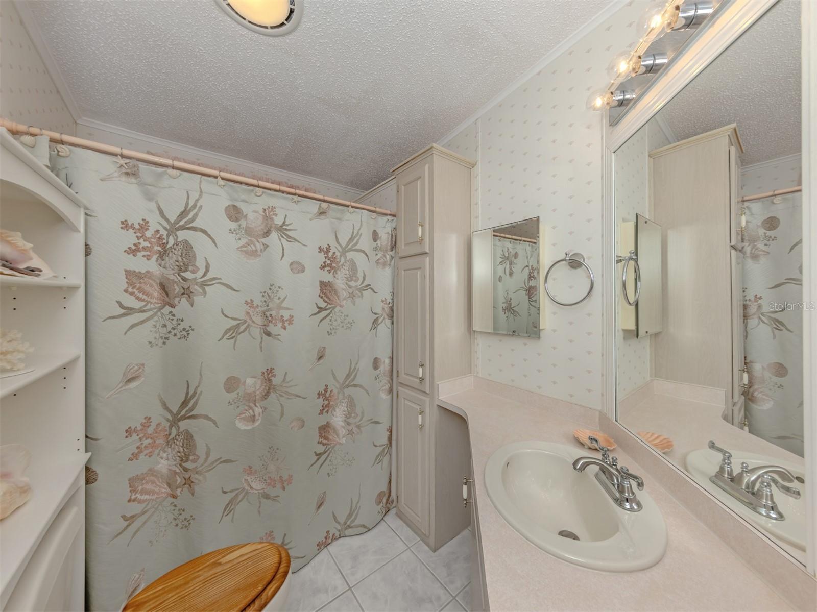 HARBOR ISLES IV - Residential