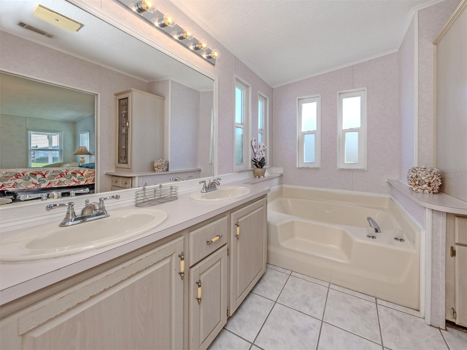 HARBOR ISLES IV - Residential