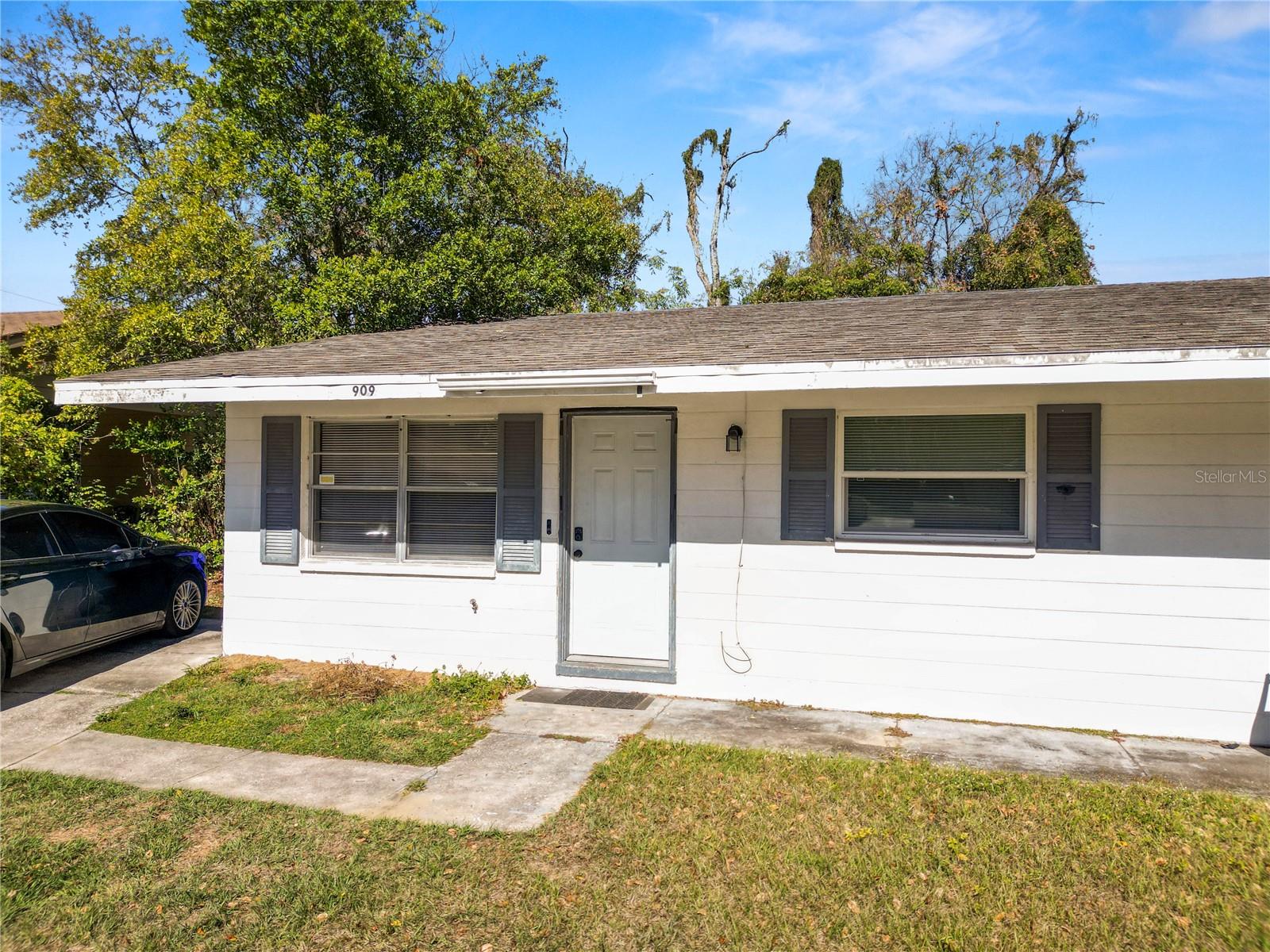 905 MARIETTA STREET 909