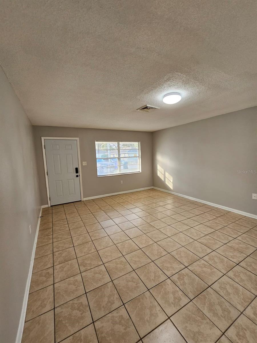 905 MARIETTA STREET 909