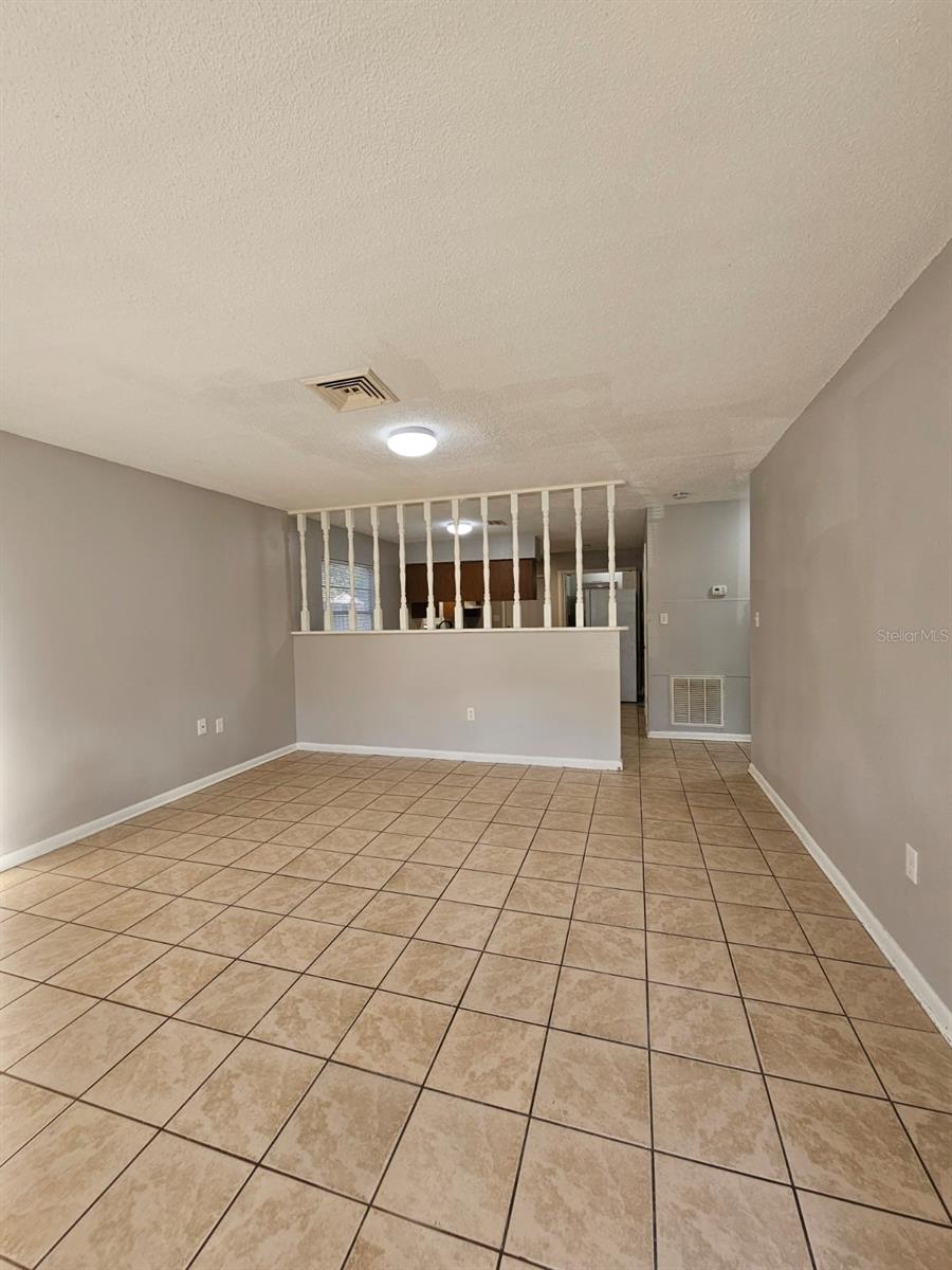 905 MARIETTA STREET 909