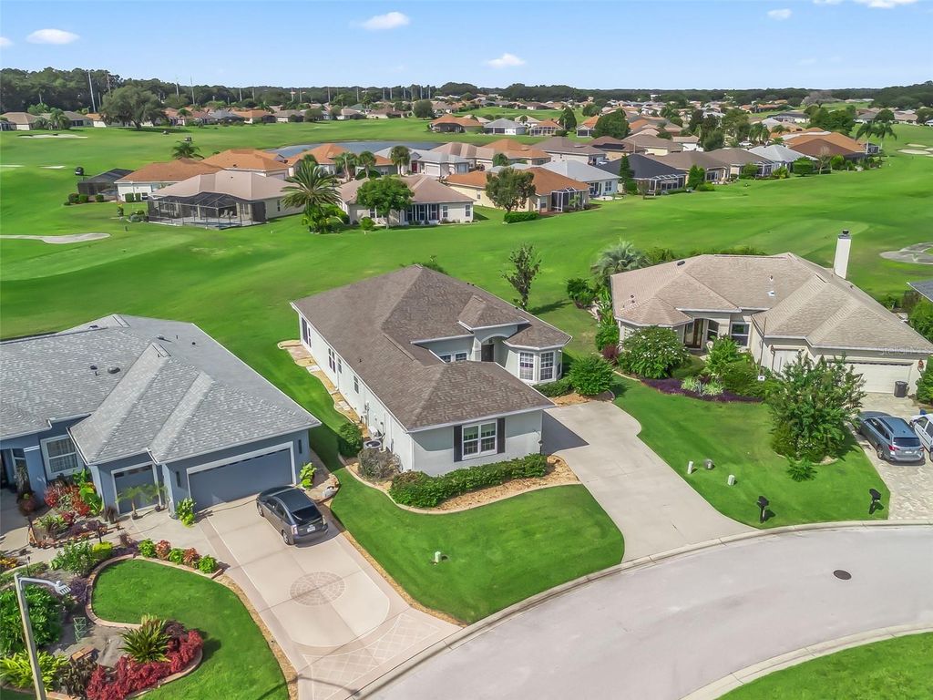 Photo of 12333 SE 177th Loop, Summerfield, FL 34491 (MLS # G5101973)