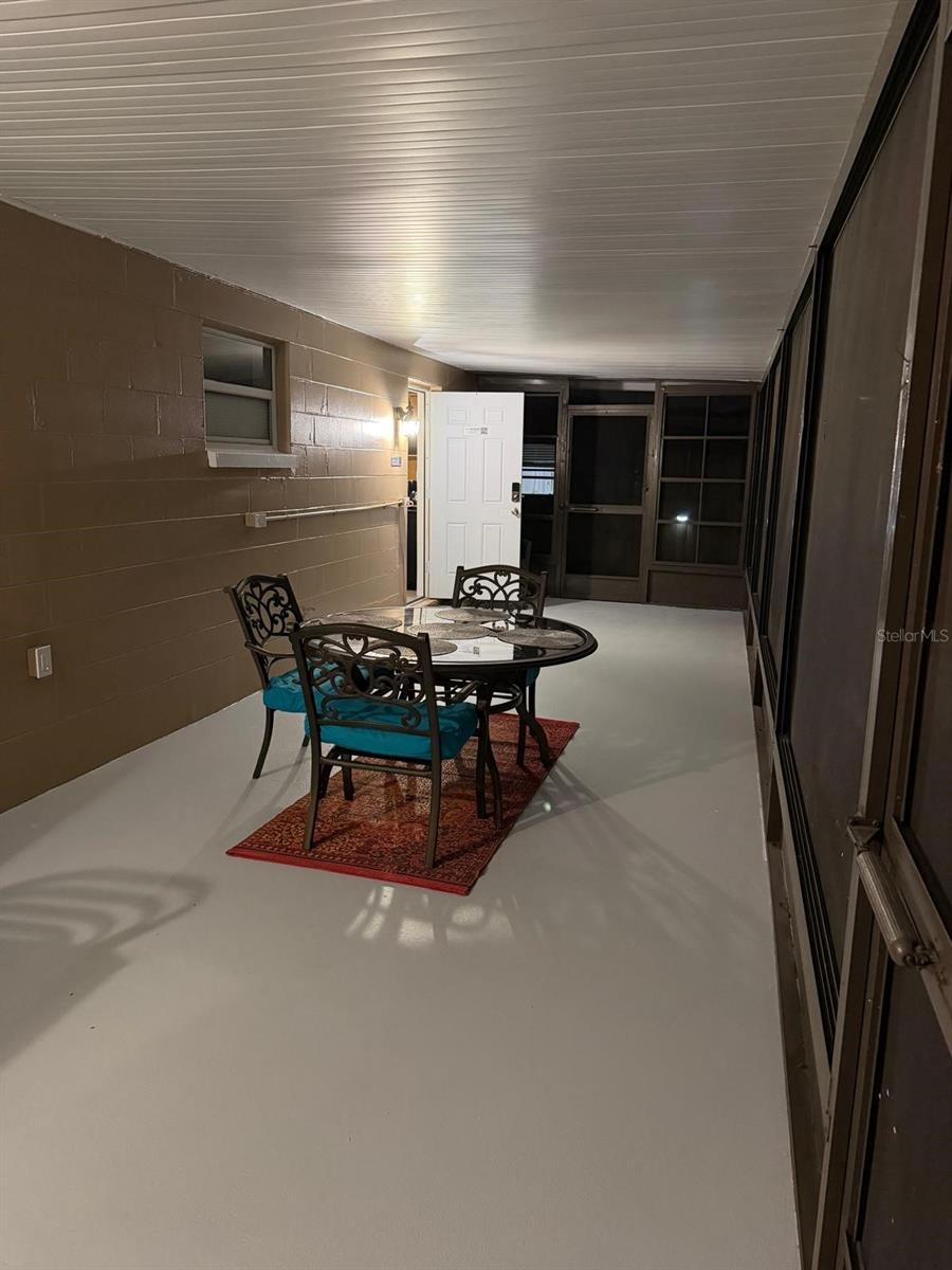 THE LAKES - Residential