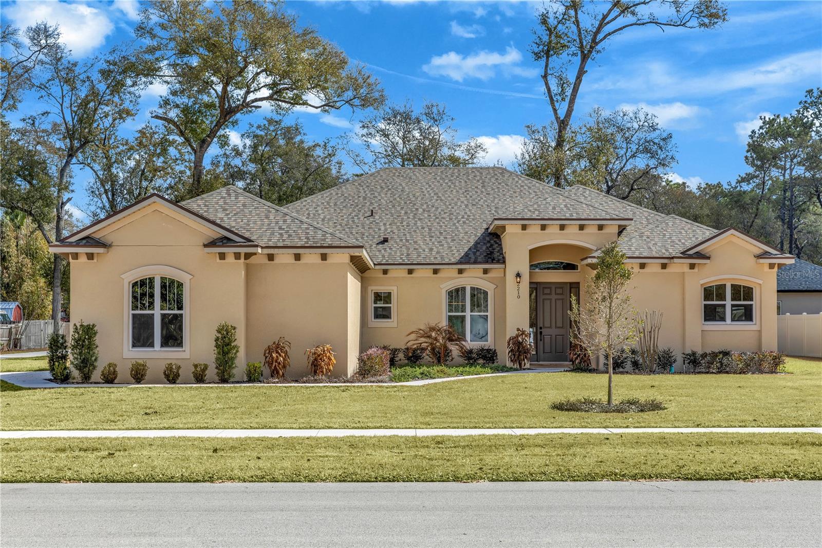 2210 S SPARKMAN AVENUE