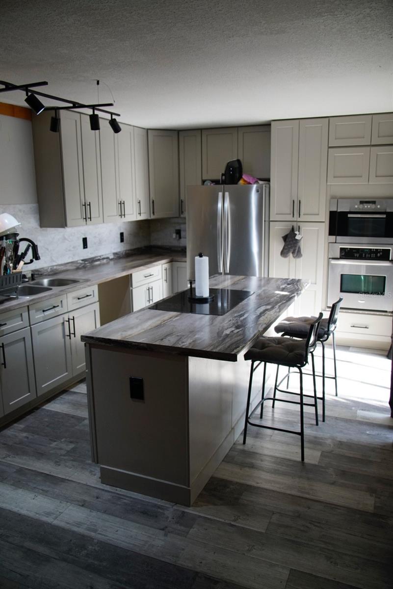 5308 BAMBOO COURT 450