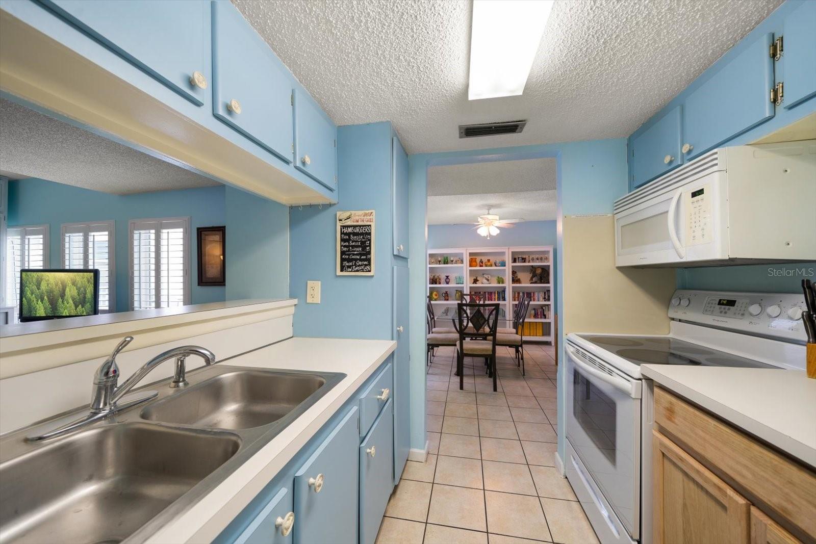 MADEIRA BEACH YACHT CLUB CONDO - Residential