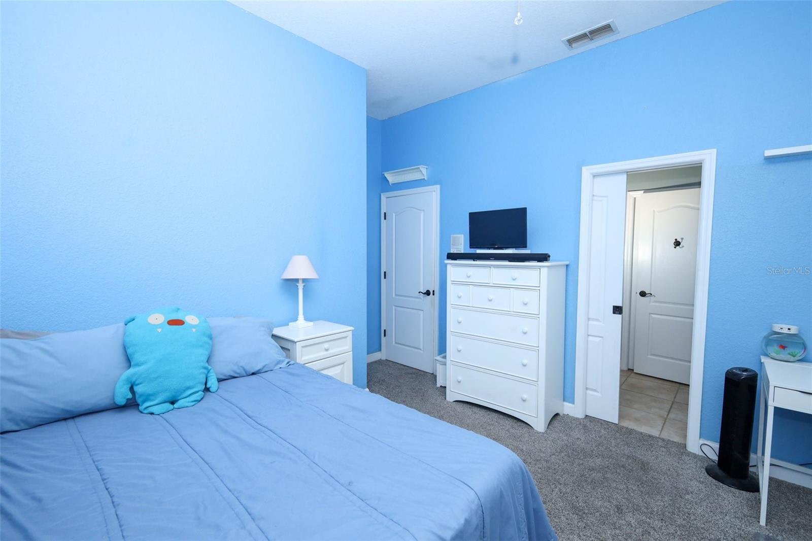 ESTATES AT ALOMA WOODS PH 1 - Residential