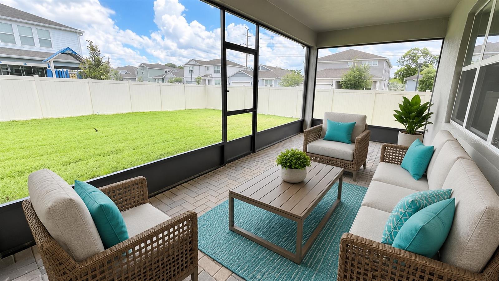 CHAPMAN PINES - Residential