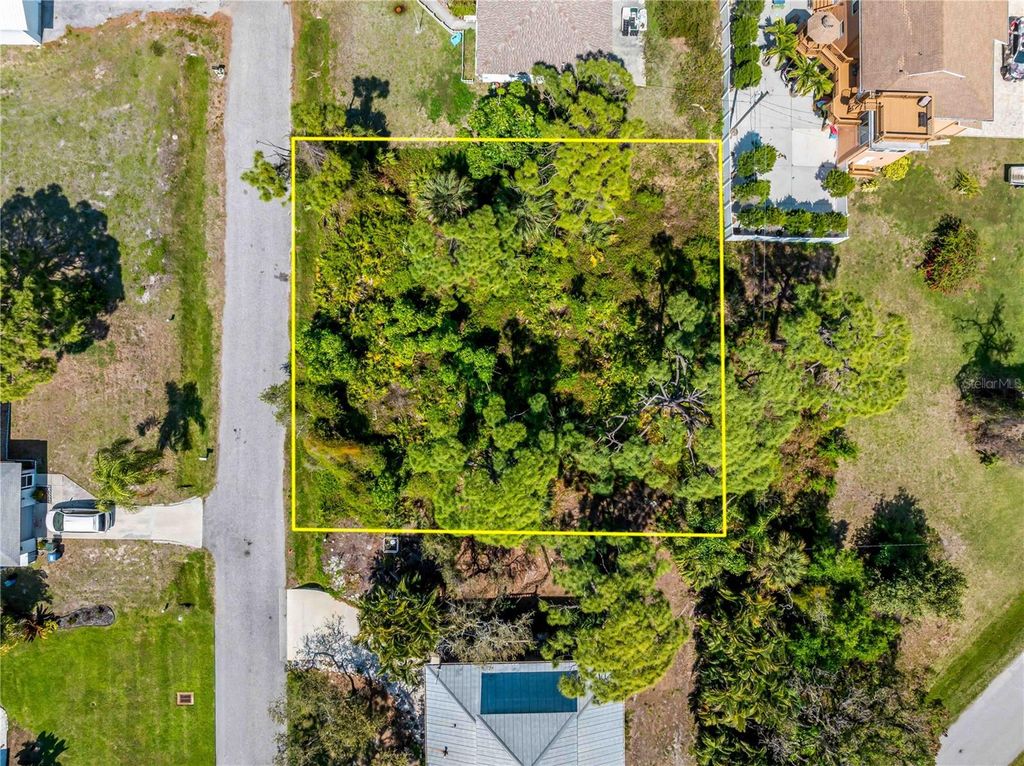 Photo of Devon Road, Venice, FL 34293 (MLS # N6143690)