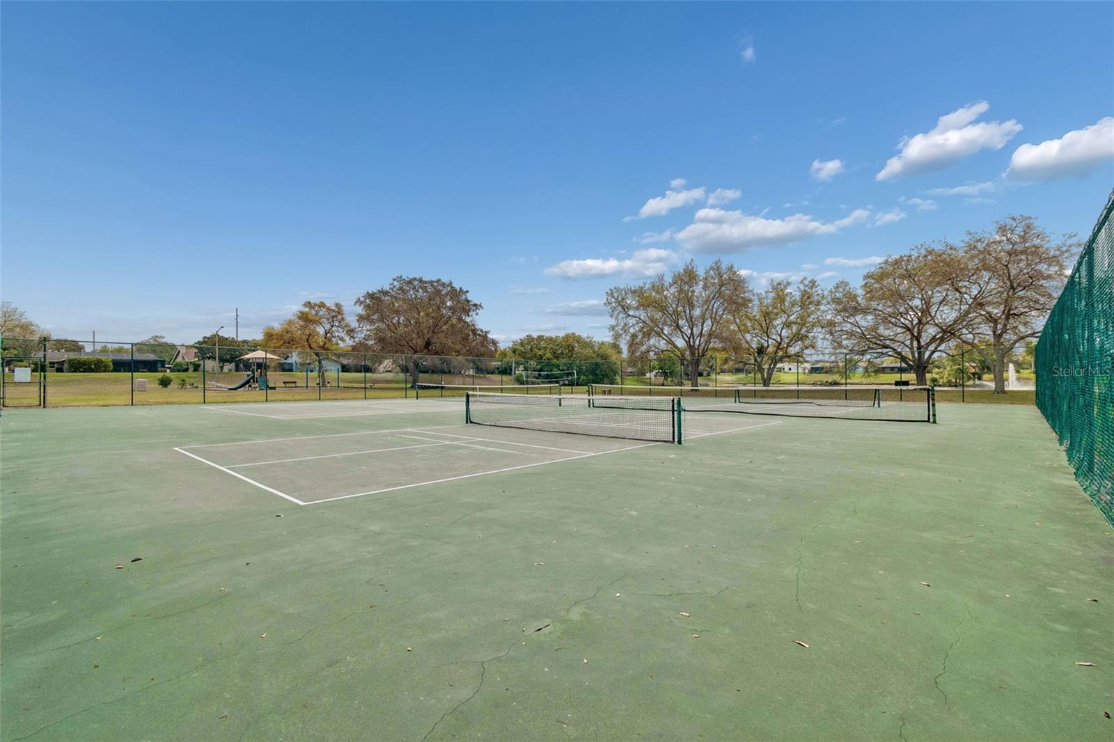 HIDDEN LAKE - Residential