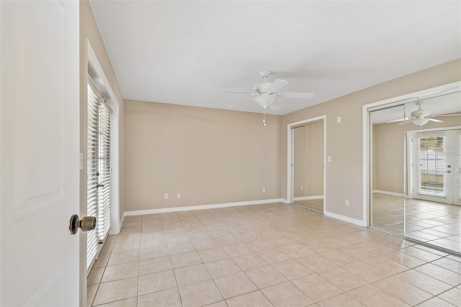 HIDDEN LAKE - Residential