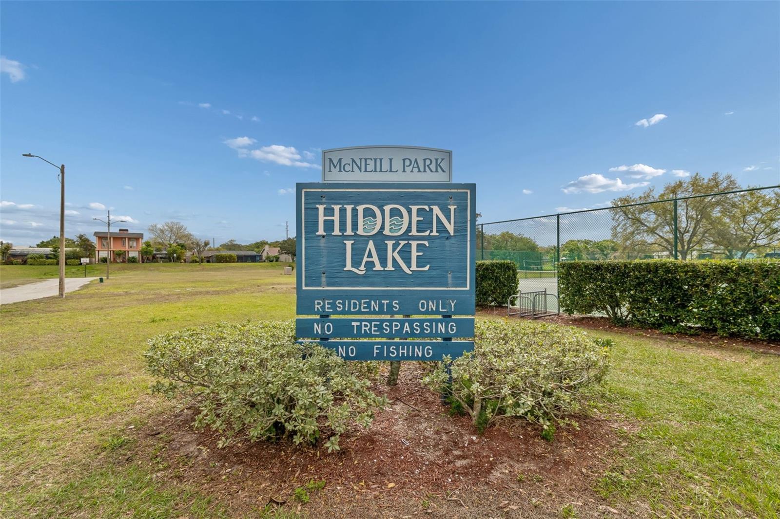 HIDDEN LAKE - Residential