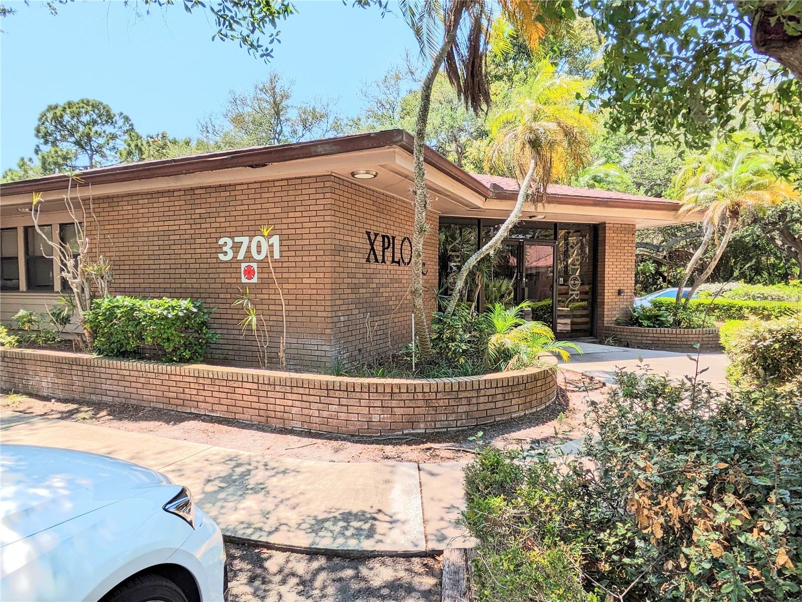 Beautiful Freestanding Office Building for Lease! 6,684+/- Sq Ft available to a new tenant.
Enter into a spacious reception area complete with ample natural light, hints of modern flare, and white-washed brick. A circular walk through of the building allows clients to reach the desired office on either side with ease and convenience. The current lay out of the unit features seven individual offices, a large conference room, two large work areas and/or cubicle areas, and an oversized breakroom. The breakroom features ample room for seating and vast windows for natural light and a small pond view. Whether your business is interested in collaborative work spaces or room for breakout/ independent work, this building has the opportunity for both!
For employee wellness and amenities, Wildewood Springs Boulevard offers a beautiful and tranquil place to walk during breaks. Within a quick 5 minute walk are a number of restaurants and retail stores including McDonalds, Culvers, Hoppy Lobby, Applebees, Outback, and Publix.
Wildewood is a well known established park and this is your opportunity to lease a full building inside the park!
Building is also available for purchase for $1,175,000.