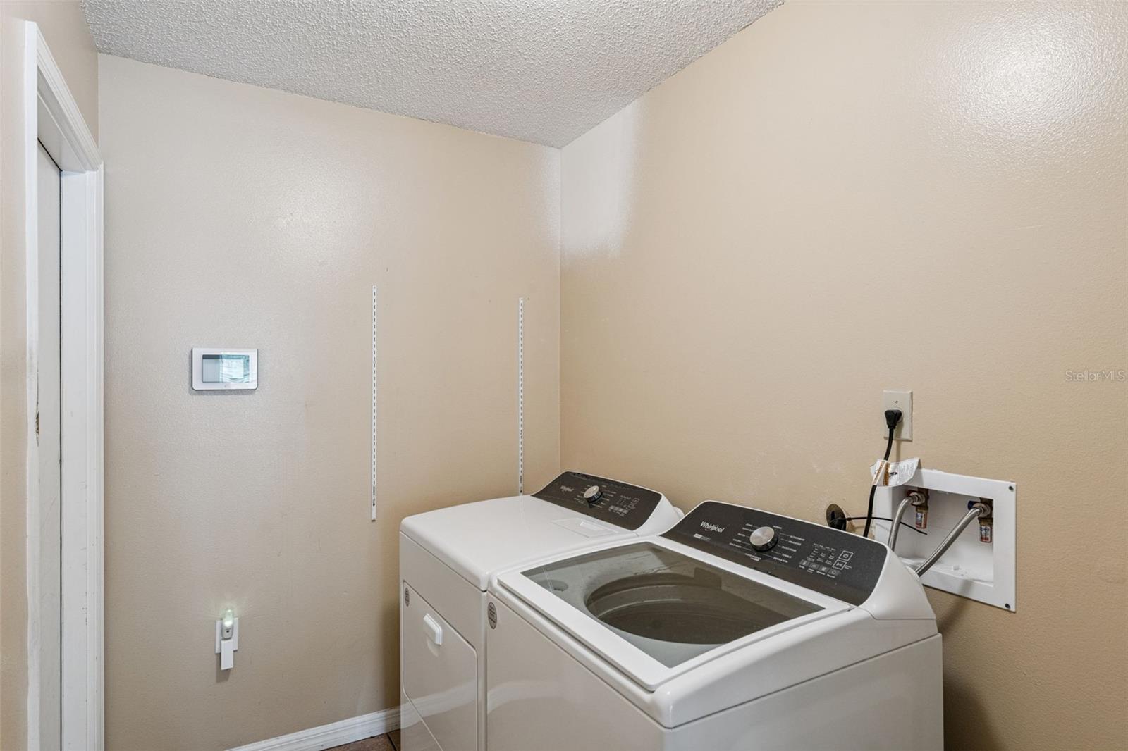 TWIN RIVERS SEC 4 UNIT 1 - Residential