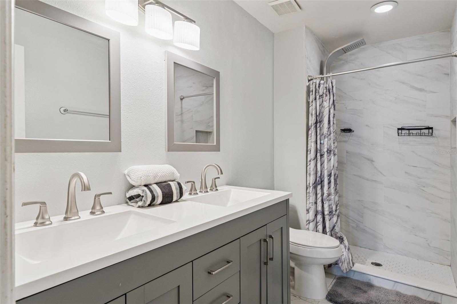 TWIN RIVERS SEC 4 UNIT 1 - Residential