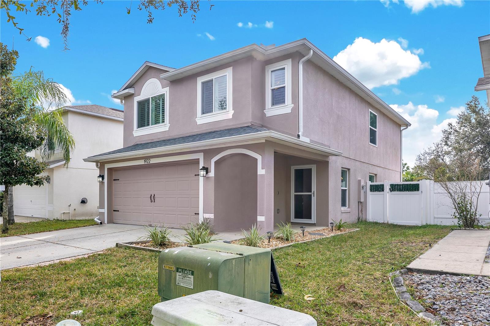 1922 SHERBOURNE STREET