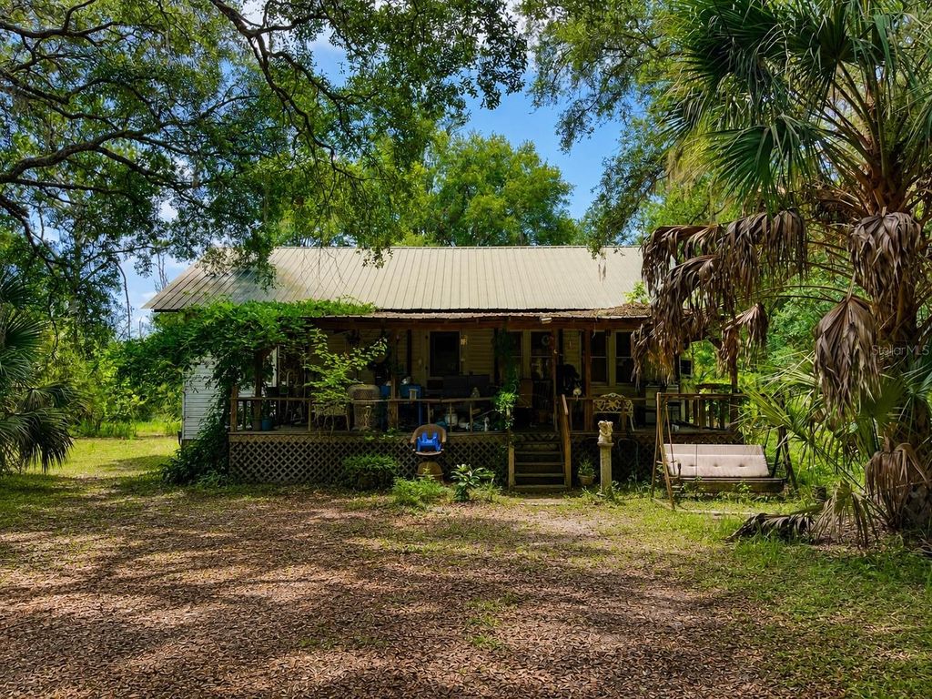 Photo of 39 NE 526th Street, Old Town, FL 32680 (MLS # GC542006)