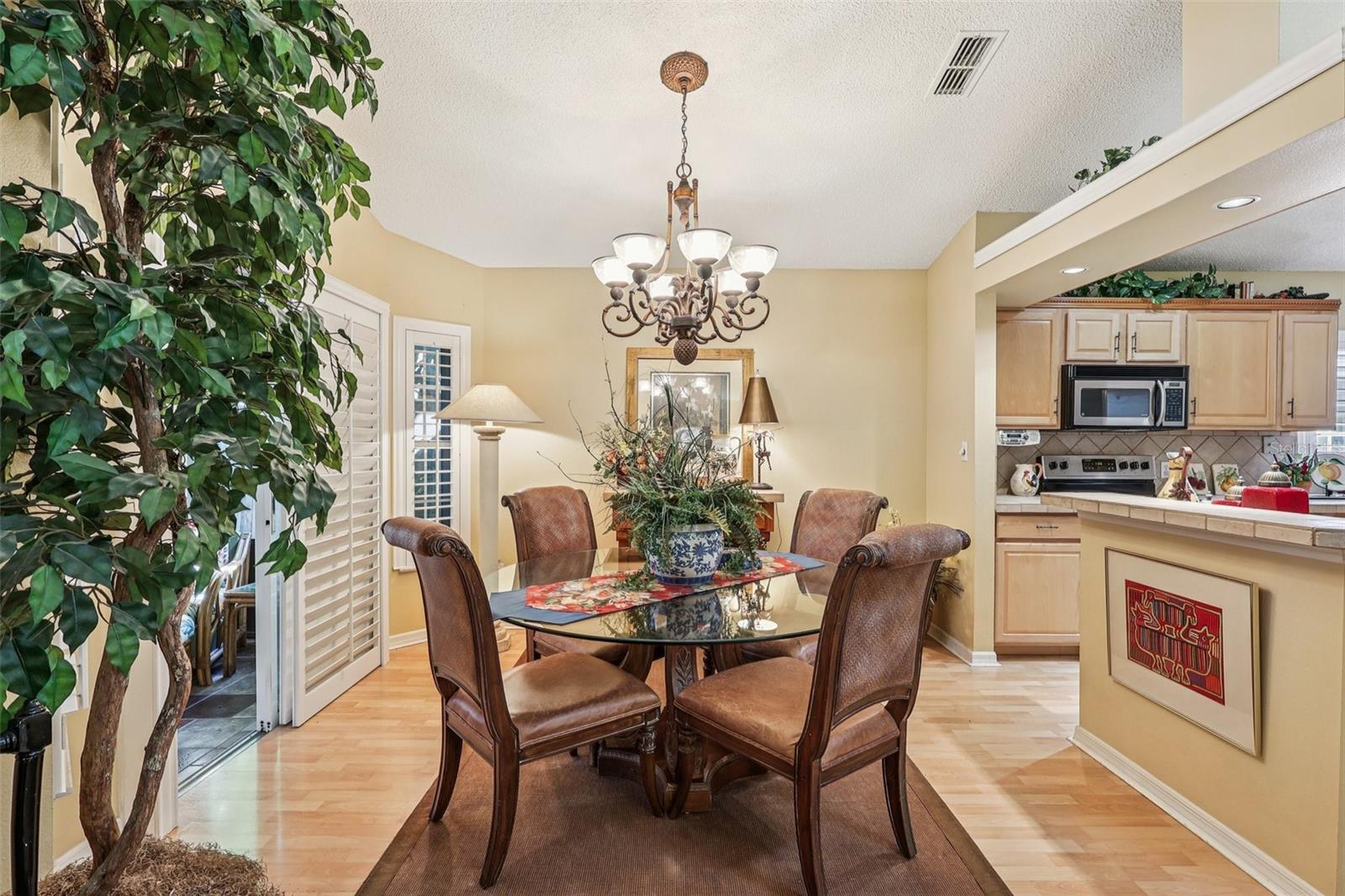 OAKS WEKIWA - Residential