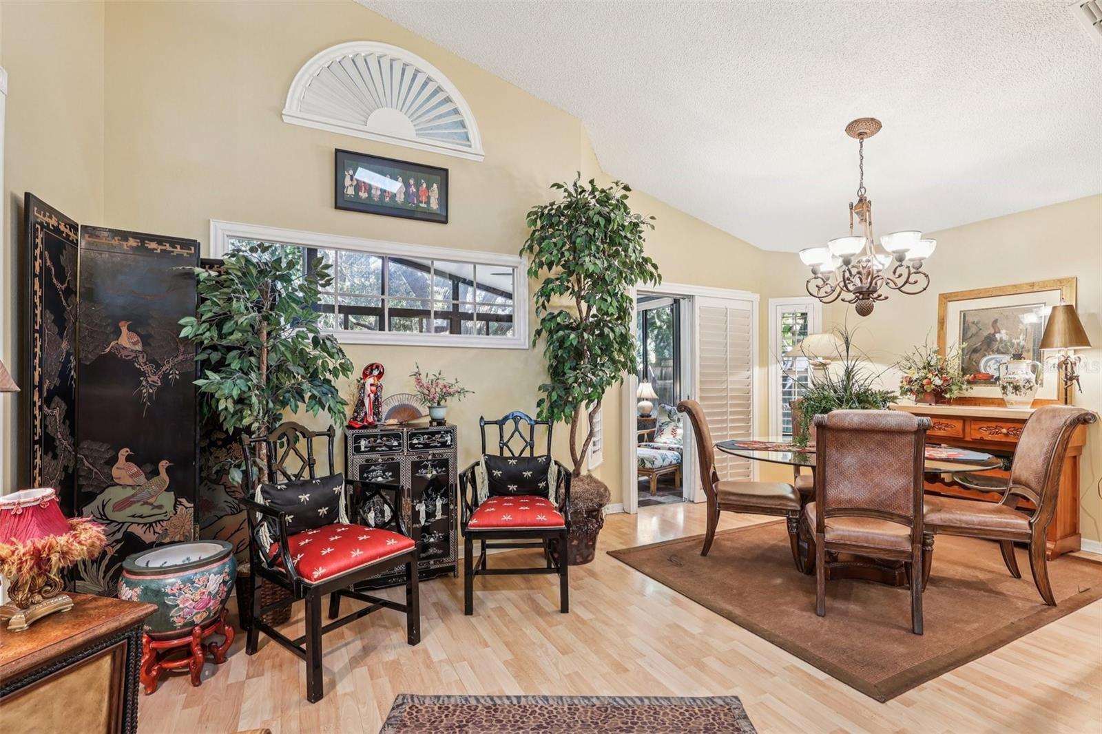 OAKS WEKIWA - Residential