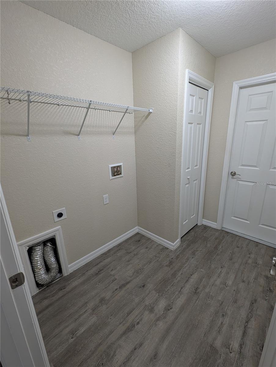 ROLLING RANCH ESTATE - Residential