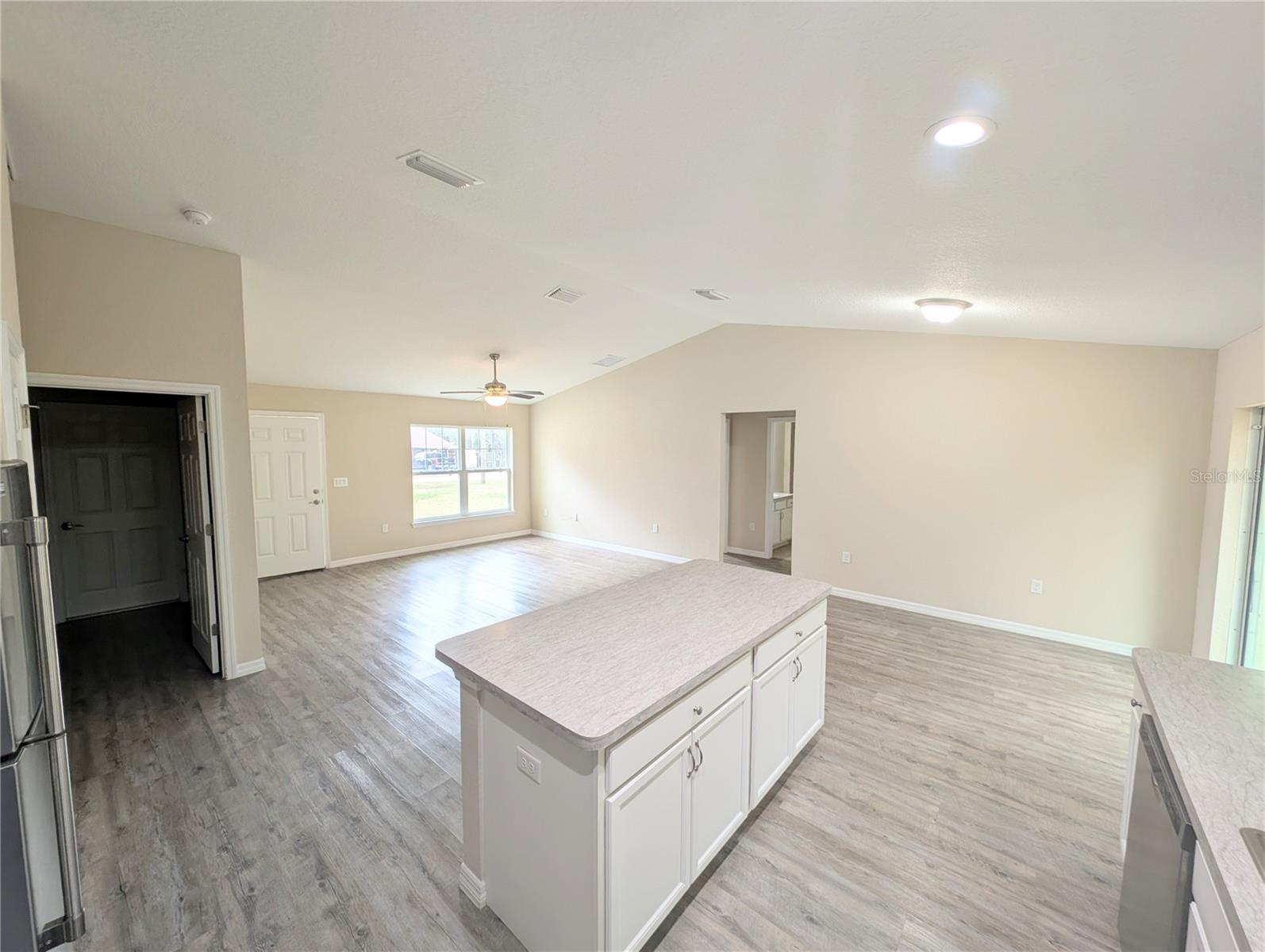 ROLLING RANCH ESTATE - Residential