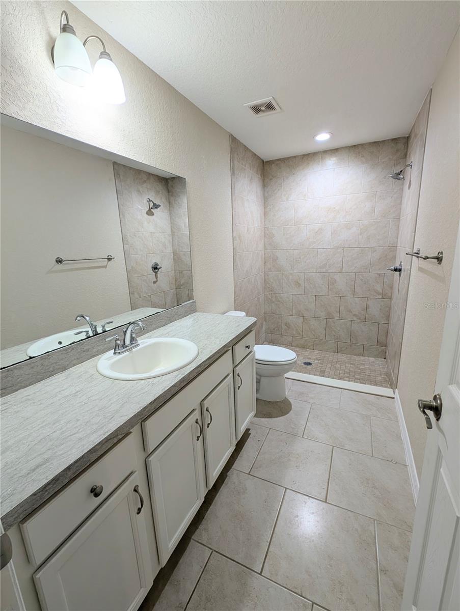 ROLLING RANCH ESTATE - Residential