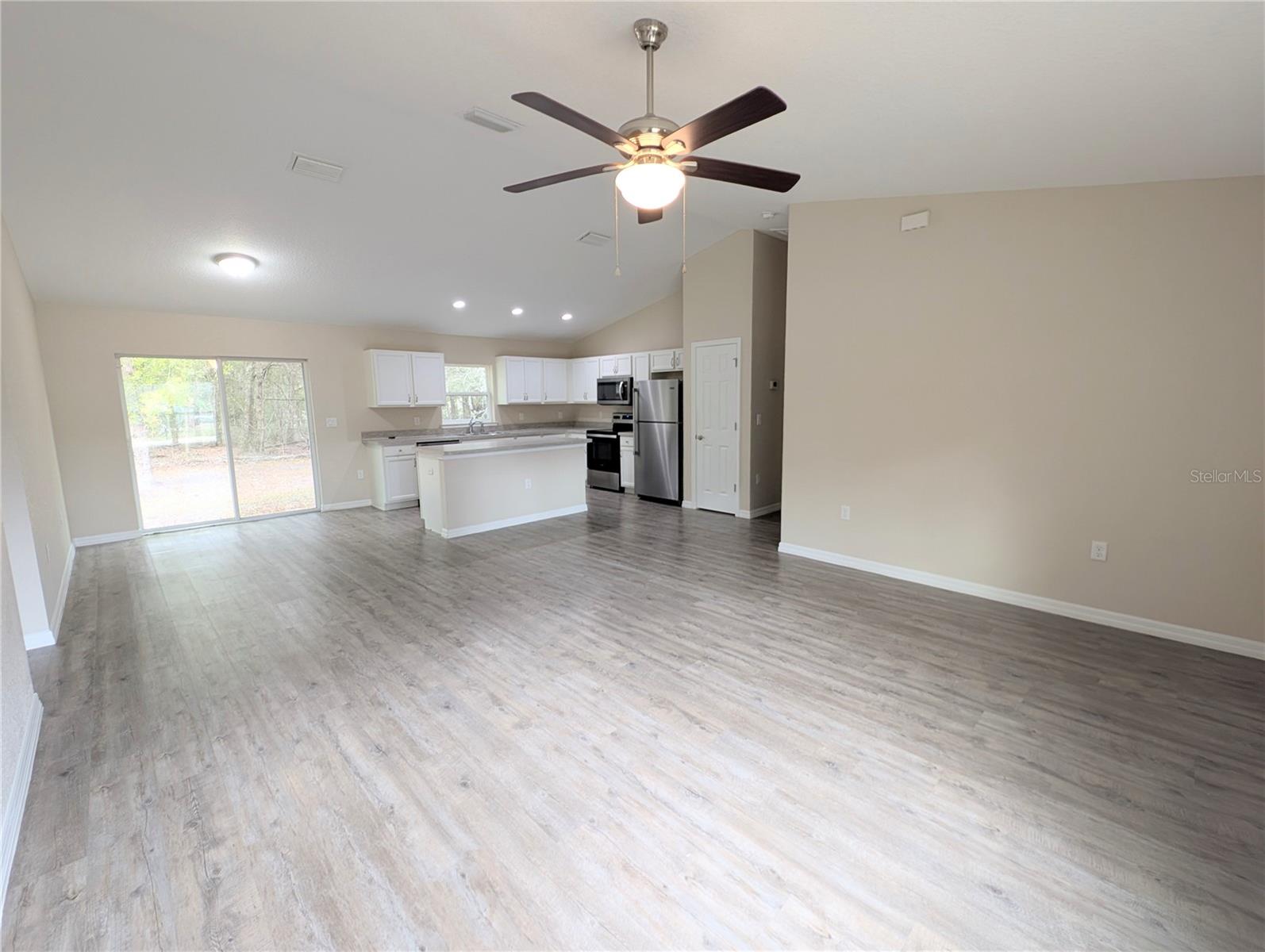 ROLLING RANCH ESTATE - Residential