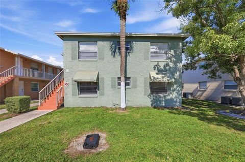 Photo of 705 Michigan Court #1-4, Saint Cloud, FL 34769 (MLS # O6361320)